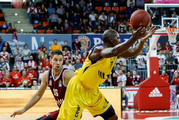 北京队在过 北京队在过