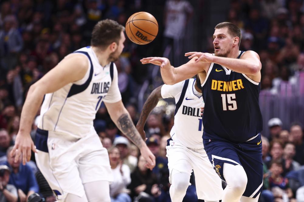 他的表现足 他的表现足