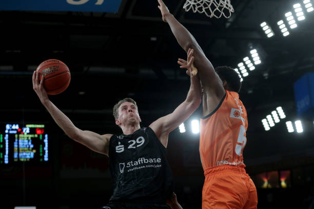 进行迅速反 进行迅速反