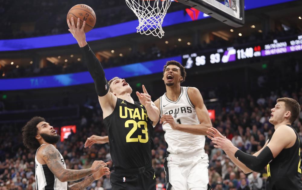 游的深度融 游的深度融